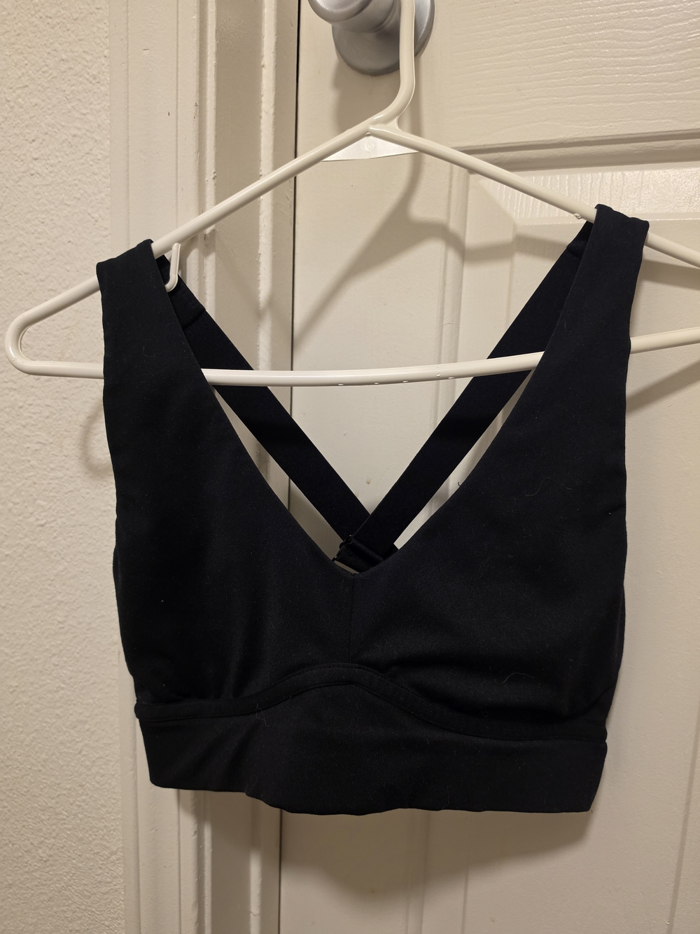 Fabletics Sports Bra - Medium/low Support - Picture 2 of 2